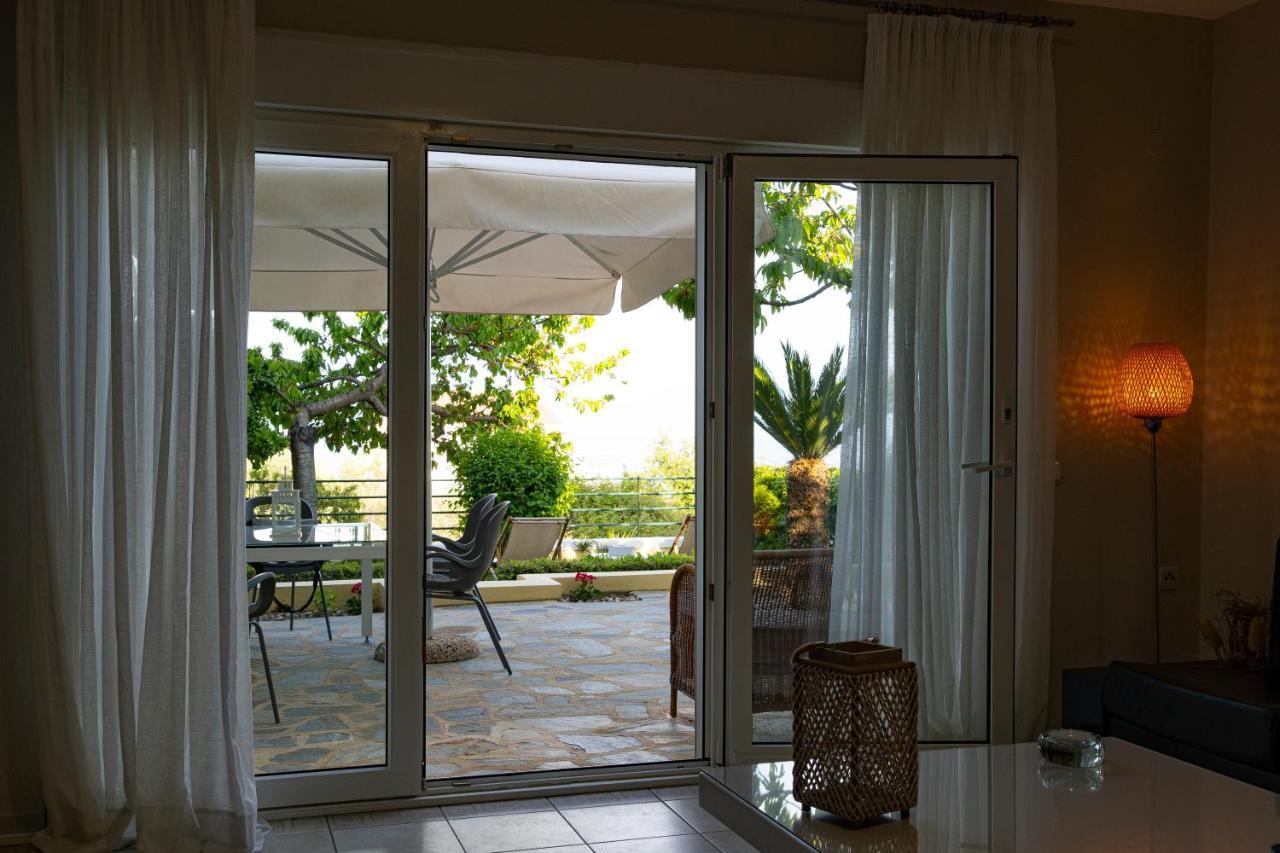 Sea Path Apartment PalaiónTsiflíkion Exterior foto